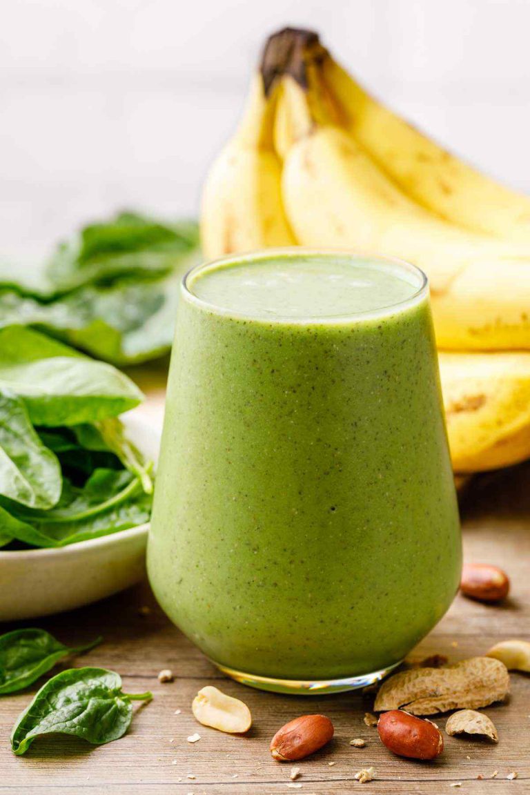 EnergyPacked Kale and Spinach Green Smoothie Nutrition in a Glass